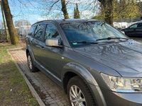 Gebraucht Fiat Freemont 140 PS (102 kW) 2011 Grau SUV