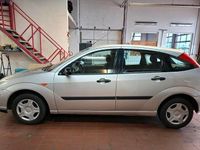 Gebraucht Ford Focus 100 PS (73 kW) 2003 Silber Kleinwagen