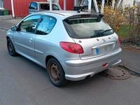 Gebraucht Peugeot 206 115 PS (84 kW) 2004 Silber Kleinwagen