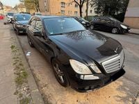 Gebraucht Mercedes E200 184 PS (135 kW) 2010 Schwarz Limousine