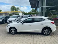 Gebraucht Mazda 3 Center-Line 105 PS (77 kW) 2018 Arctic white Limousine