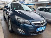Gebraucht Opel Astra 140 PS (102 kW) 2011 Blau Kombi