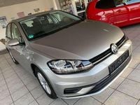Second-hand VW Golf VII Trendline 116 CP (85 kW) 2019 Argintiu Berlinǎ