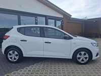 Gebraucht Dacia Sandero Comfort 91 PS (66 kW) 2022 Weiß Kleinwagen