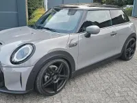 Gebraucht Mini Cooper SE 135 kW (184 PS) 2022 Grau Kleinwagen