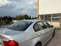 Gebraucht BMW 320 170 PS (125 kW) 2009 Silber Limousine