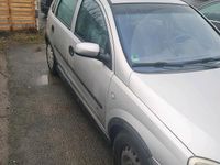 Używany Opel Corsa 75 KM (55 kW) 2002 Srebrny Hatchback