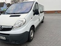 Gebraucht Opel Vivaro 145 PS (106 kW) 2008 Weiß Van / Kleinbus