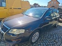 Usado VW Passat 105 HP (77 kW) 2007 Castanho Carrinha