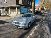 Gebraucht Mercedes SLK230 197 PS (144 kW) 2003 Silber Cabrio