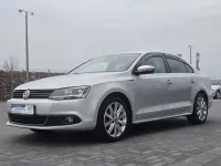 Gebraucht VW Jetta Highline 140 PS (102 kW) 2013 Silber Limousine