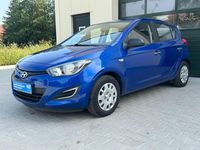 Gebraucht Hyundai i20 Edition 75 PS (55 kW) 2013 Blau Limousine