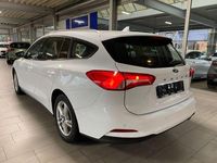 Gebraucht Ford Focus 101 PS (74 kW) 2020 Weiß Limousine