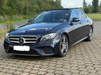 Gebraucht Mercedes E220 AMG line 194 PS (142 kW) 2017 Blau Limousine