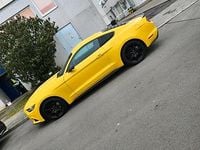 Second-hand Ford Mustang 317 CP (233 kW) 2017 Galben Coupe