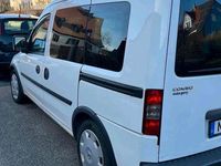 Gebraucht Opel Combo Edition 101 PS (74 kW) 2009 Weiß Van / Kleinbus