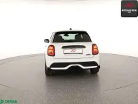 Gebraucht Mini Cooper S Classic 178 PS (130 kW) 2023 Nanuq white Kleinwagen