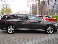 Gebraucht VW Passat Highline 190 PS (139 kW) 2015 Grau Kombi