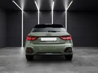 Gebraucht Audi A1 Comfort 150 PS (110 kW) 2024 Grün SUV
