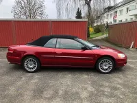 Second-hand Chrysler Sebring Cabriolet 145 CP (106 kW) 2001 Roșu Cabrio