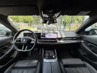 Gebraucht BMW 520 Comfort Edition 197 PS (144 kW) 2024 Schwarz Kombi