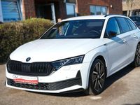 Gebraucht Skoda Octavia SportLine 150 PS (110 kW) 2024 Moon weiß metallic Kombi