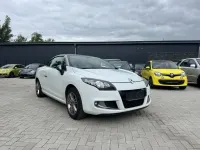 Gebraucht Renault Mégane Cabriolet Dynamique 131 PS (96 kW) 2011 Weiß Cabrio