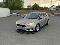 Second-hand Ford Focus 150 CP (110 kW) 2015 Bej Hatchback