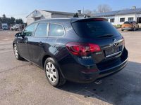 Gebraucht Opel Astra Edition 140 PS (102 kW) 2011 Schwarz Kombi