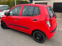 Gebraucht Hyundai i10 67 PS (49 kW) 2009 Rot Kleinwagen