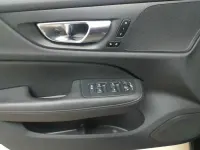Używany Volvo V60 Plus 197 KM (144 kW) 2023 Czarny Kombi