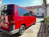 Second-hand VW Transporter 87 CP (63 kW) 2008 Roșu Van