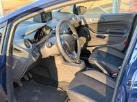 Gebraucht Ford Fiesta Trend 101 PS (74 kW) 2013 Blau Kleinwagen