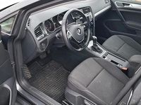 Gebraucht VW Golf VII 116 PS (85 kW) 2018 Grau Kombi