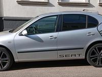 Second-hand Seat Leon 109 CP (80 kW) 2003 Argintiu Hatchback