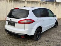 Gebraucht Ford S-MAX Titanium 140 PS (102 kW) 2012 Weiß Van / Kleinbus