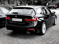 Gebraucht BMW 318 Advantage 156 PS (114 kW) 2021 Saphirschwarz Kombi