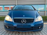 Gebraucht Mercedes A160 95 PS (69 kW) 2009 Blau Kleinwagen