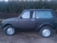 Second-hand Lada niva 82 CP (60 kW) 2006 Negru SUV