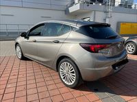 Gebraucht Opel Astra Innovation 125 PS (91 kW) 2016 Grau Limousine