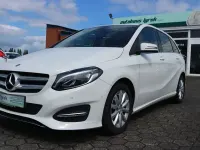Gebraucht Mercedes B180 122 PS (89 kW) 2015 Weiß Kleinwagen
