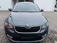Gebraucht Skoda Octavia Ambition 105 PS (77 kW) 2015 Grau Kombi