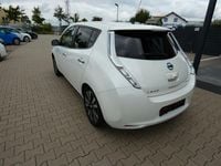 Gebraucht Nissan Leaf Tekna 80 kW (109 PS) 2017 Weiß Kleinwagen