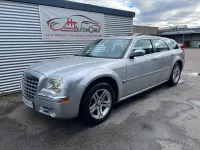 Usado Chrysler 300C 249 CV (183 kW) 2007 Plateado Familiar