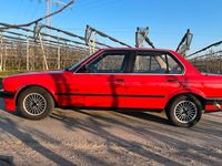 Gebraucht BMW 316 99 PS (72 kW) 1990 Rot Limousine