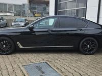 Gebraucht BMW 750 400 PS (294 kW) 2018 Schwarz Limousine