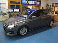 Gebraucht Mercedes B180 Edition 122 PS (89 kW) 2015 Grau Van / Kleinbus