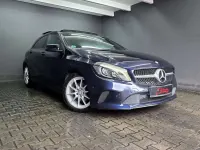 Gebraucht Mercedes A200 136 PS (100 kW) 2017 Cavansitblau Kleinwagen