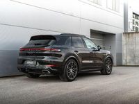 Gebraucht Porsche Cayenne 470 PS (345 kW) 2024 Schwarz SUV