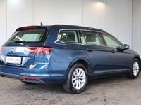 Gebraucht VW Passat Business 150 PS (110 kW) 2022 Blau Kombi